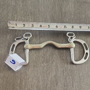 English Kimberwick Bit For Horses With Double Rein Slot And Bridle Hooks